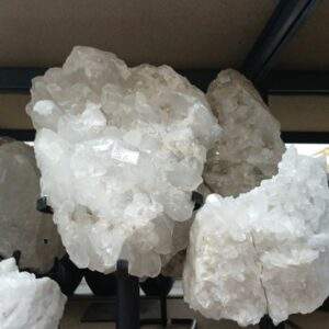 CUARZO BLANCO BASE METAL (3-12KG)
