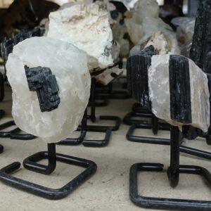 TURMALINA CON MICA/CUARZO BASE METAL