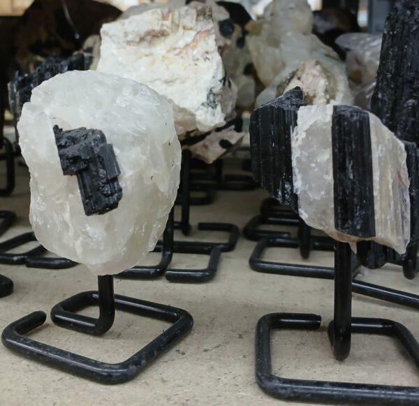 TURMALINA CON MICA/CUARZO BASE METAL
