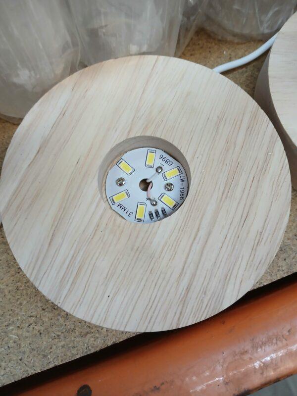 BASE USB CON LED  6CM