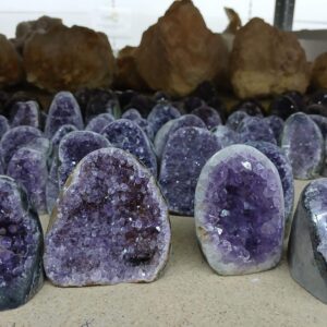 Amatista Cut Base Pulida Mini B