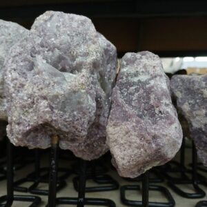 Lepidolita con base Metal