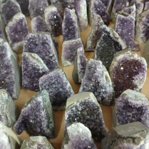 Amatista Cutbase Natural Mini Q3