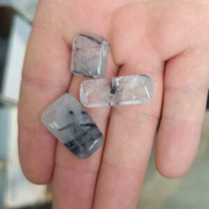 Gemas de Cuarzo Cristal y Turmalina para Engarces