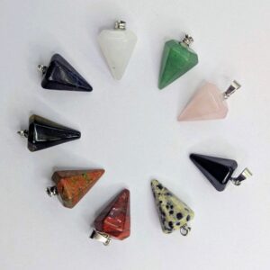 Péndulo de mineral natural pulido