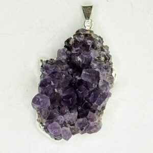 Colgante drusa de amatista en bruto